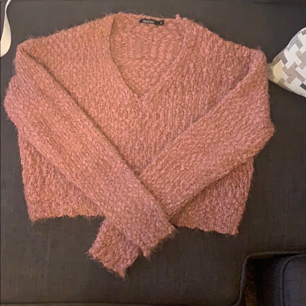 Cozy cropped sweater 💕